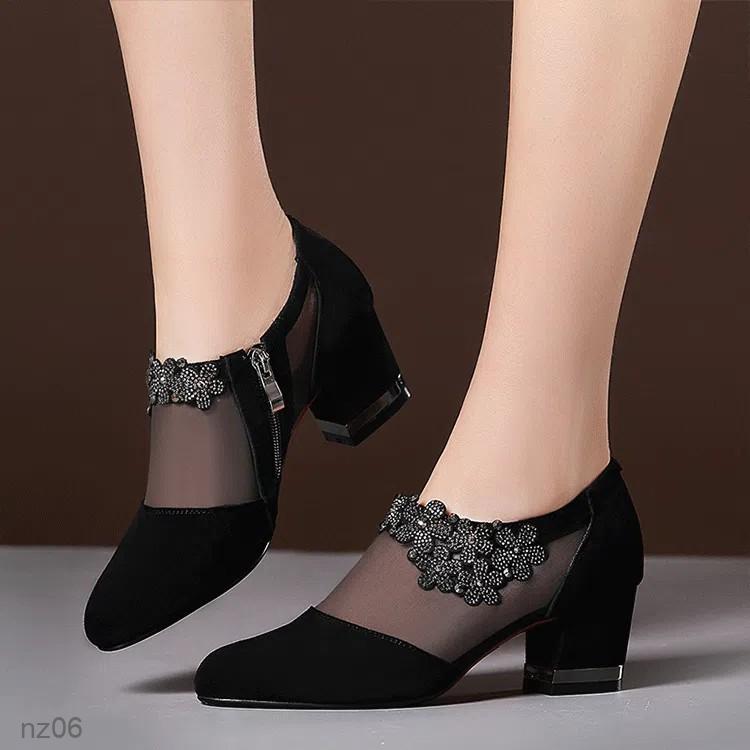 2025 new flower rhinestone sandals pointed shoes
