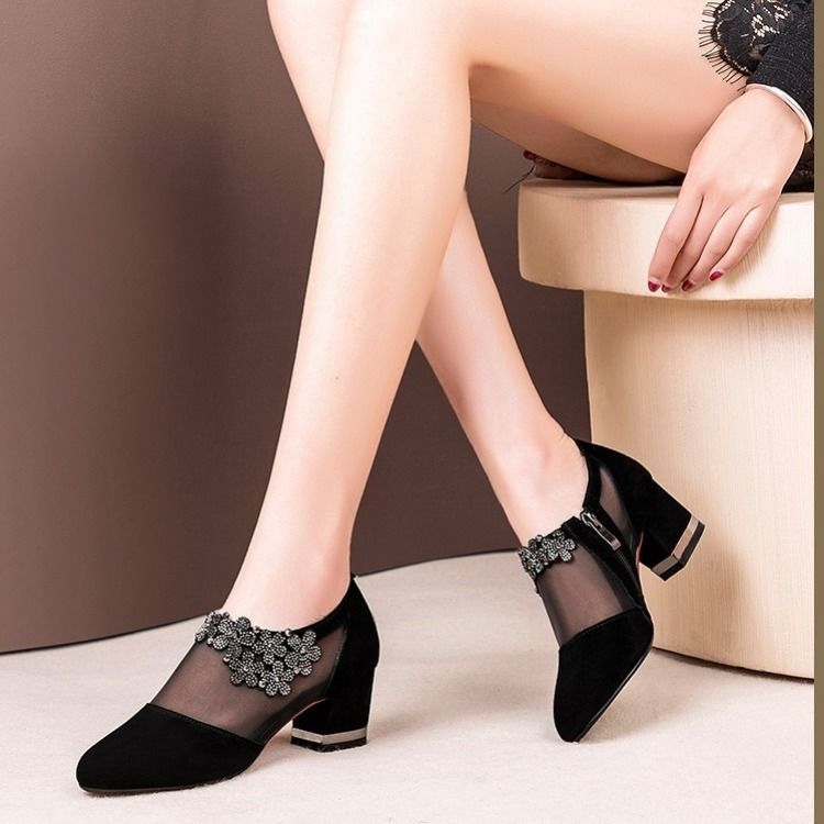 2025 new flower rhinestone sandals pointed shoes