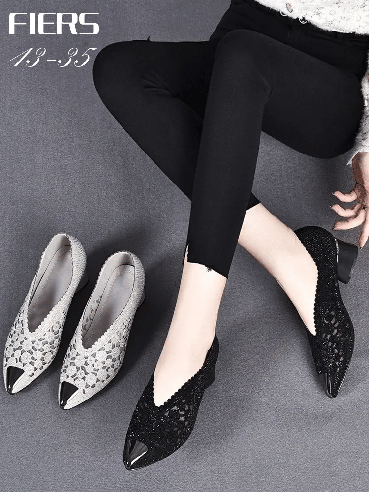 Fashionable pointed toe mesh hollow high heels
