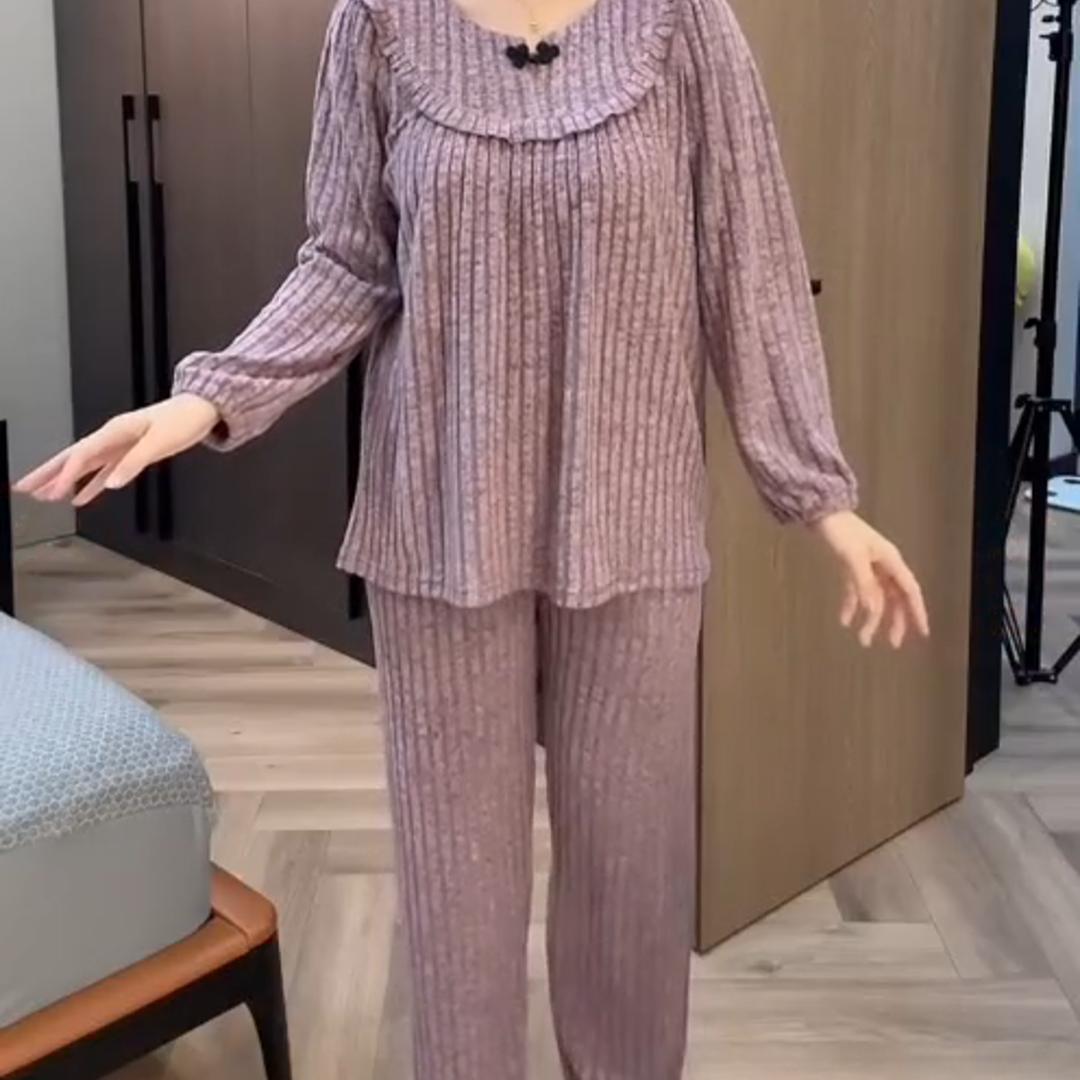 zp588-2025 Ladies New Snowflake Velvet Round Neck Pajamas Set