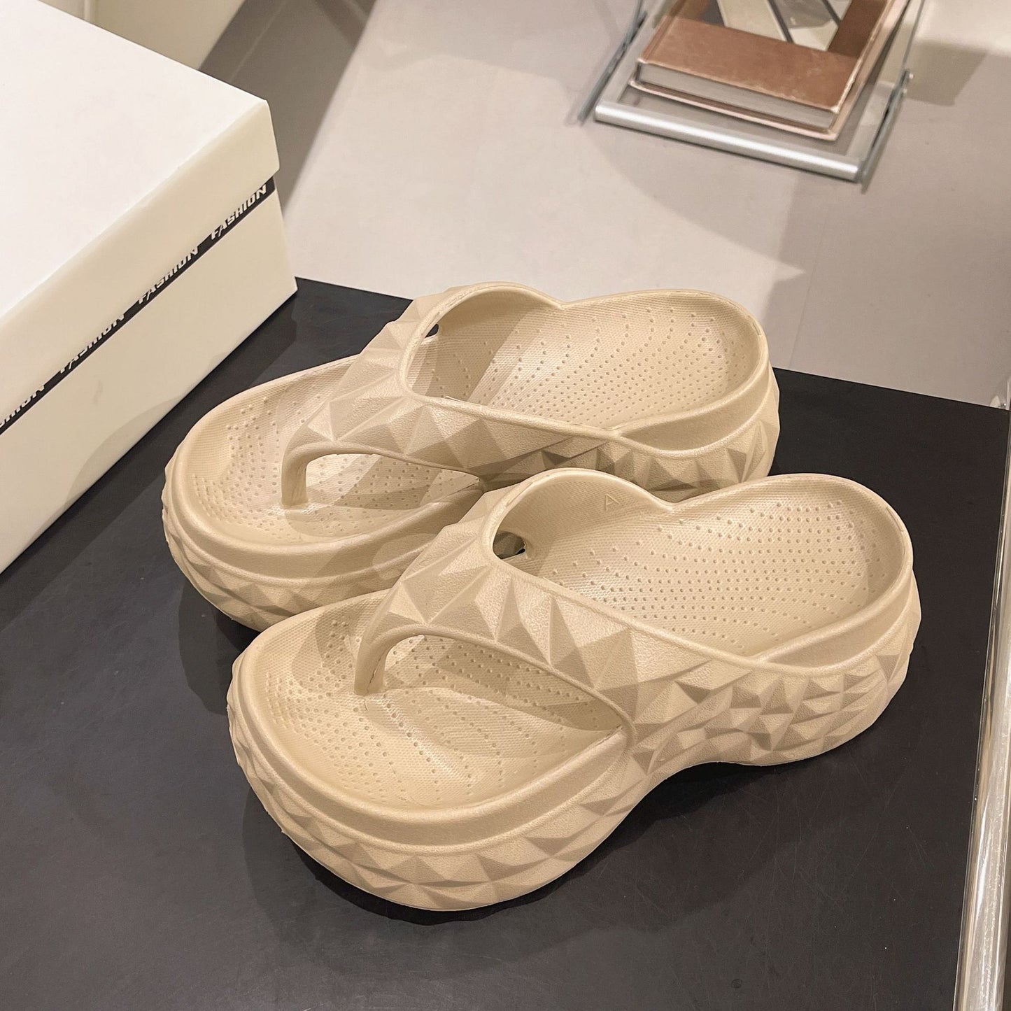 Women's summer height increasing non-slip slippers