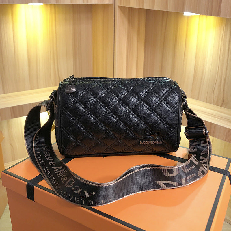 2024 New Small Square Bag Fashion Versatile Shoulder Bag