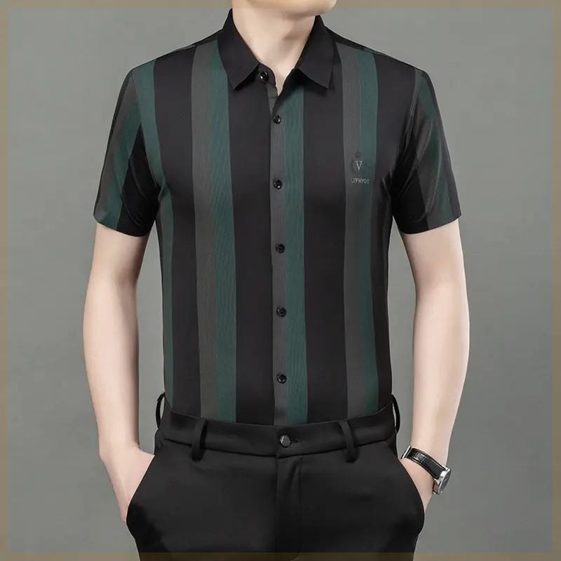 Slim striped men's short-sleeved shirt