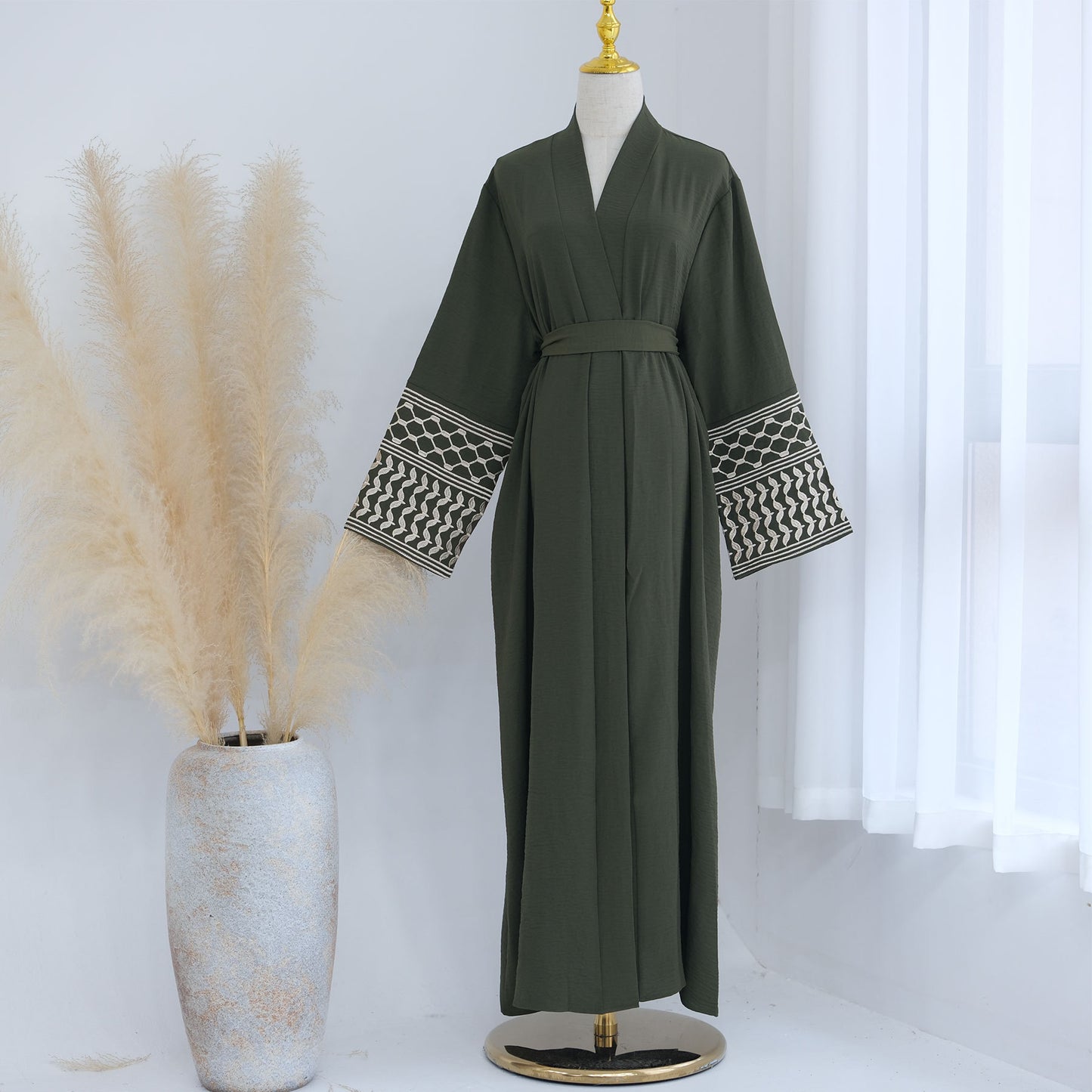 Exquisitely embroidered fringed cardigan robe