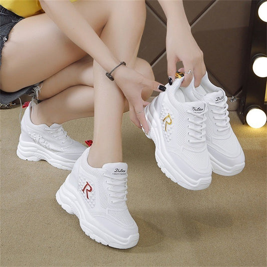 Height-enhancing soft-soled versatile women's sports shoes