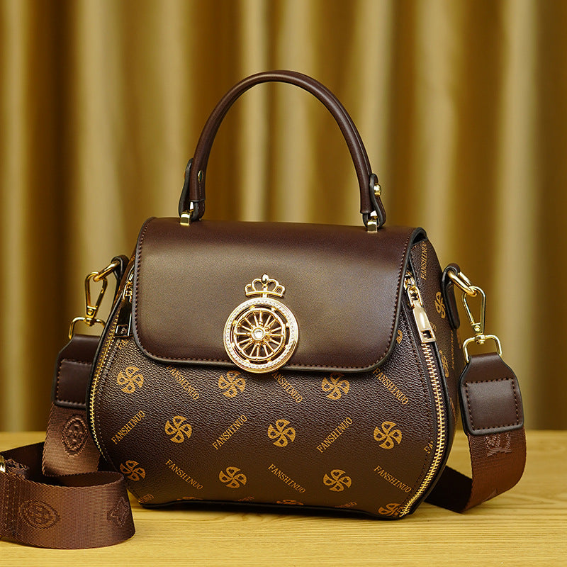 Women's trendy high-end classic handbag