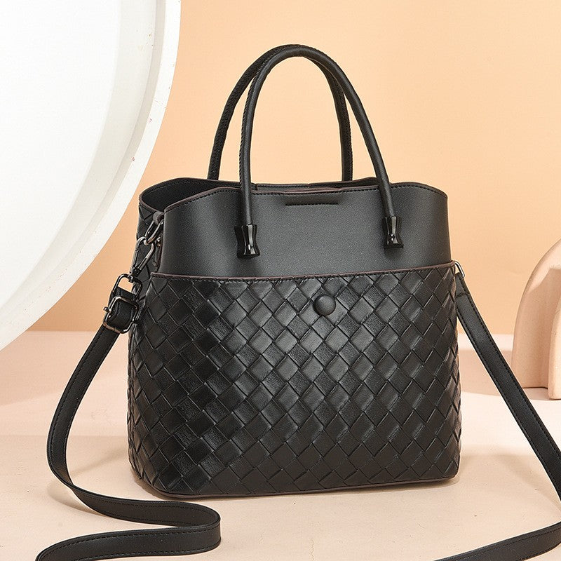 Women's large capacity trendy woven shoulder bag