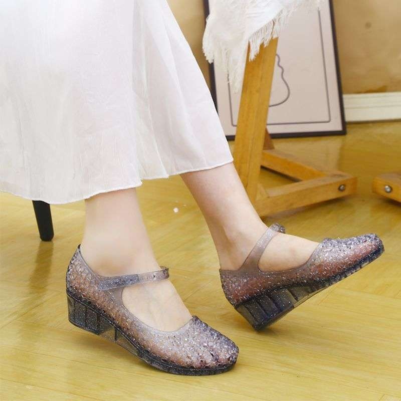 New women's crystal comfortable sandals