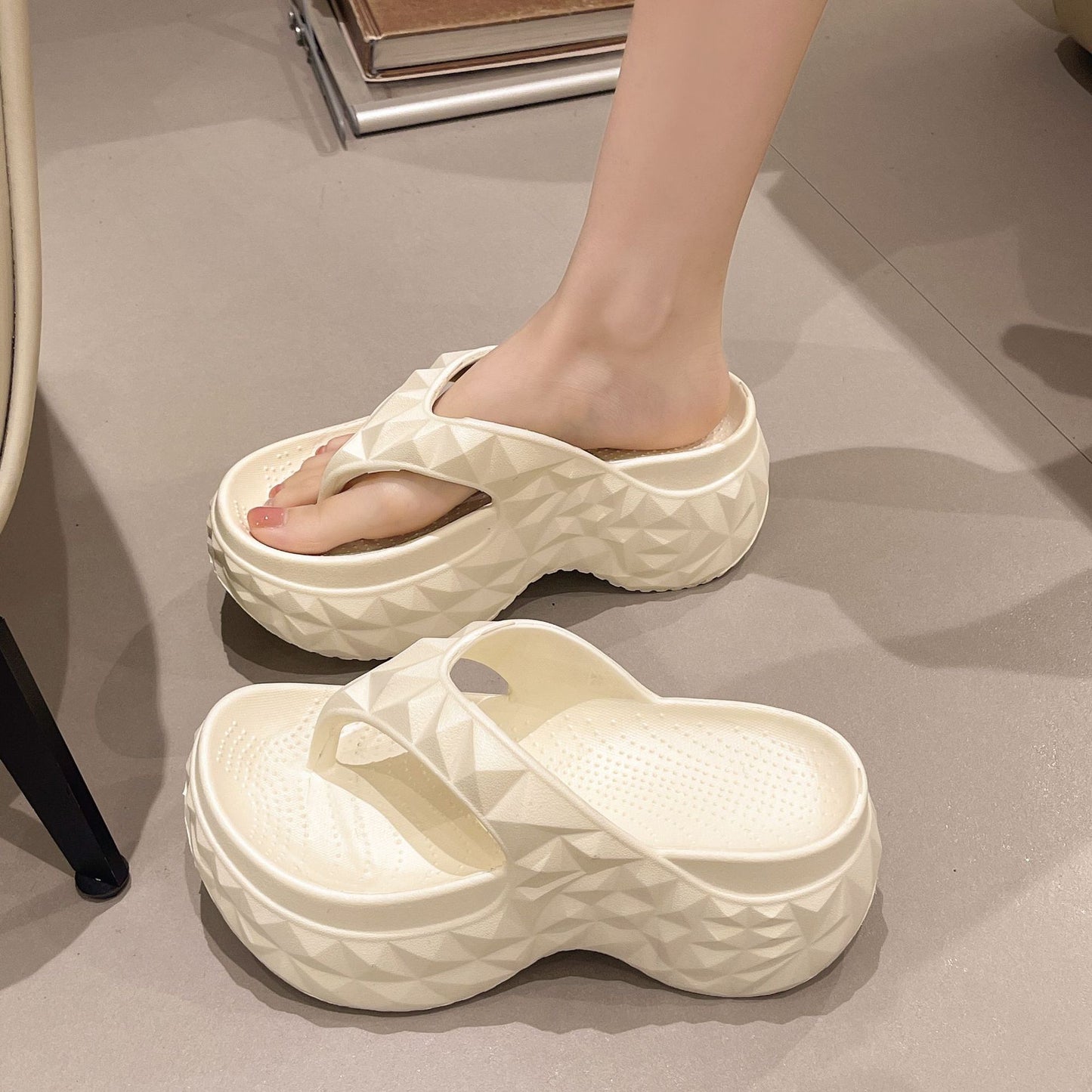 Women's summer height increasing non-slip slippers