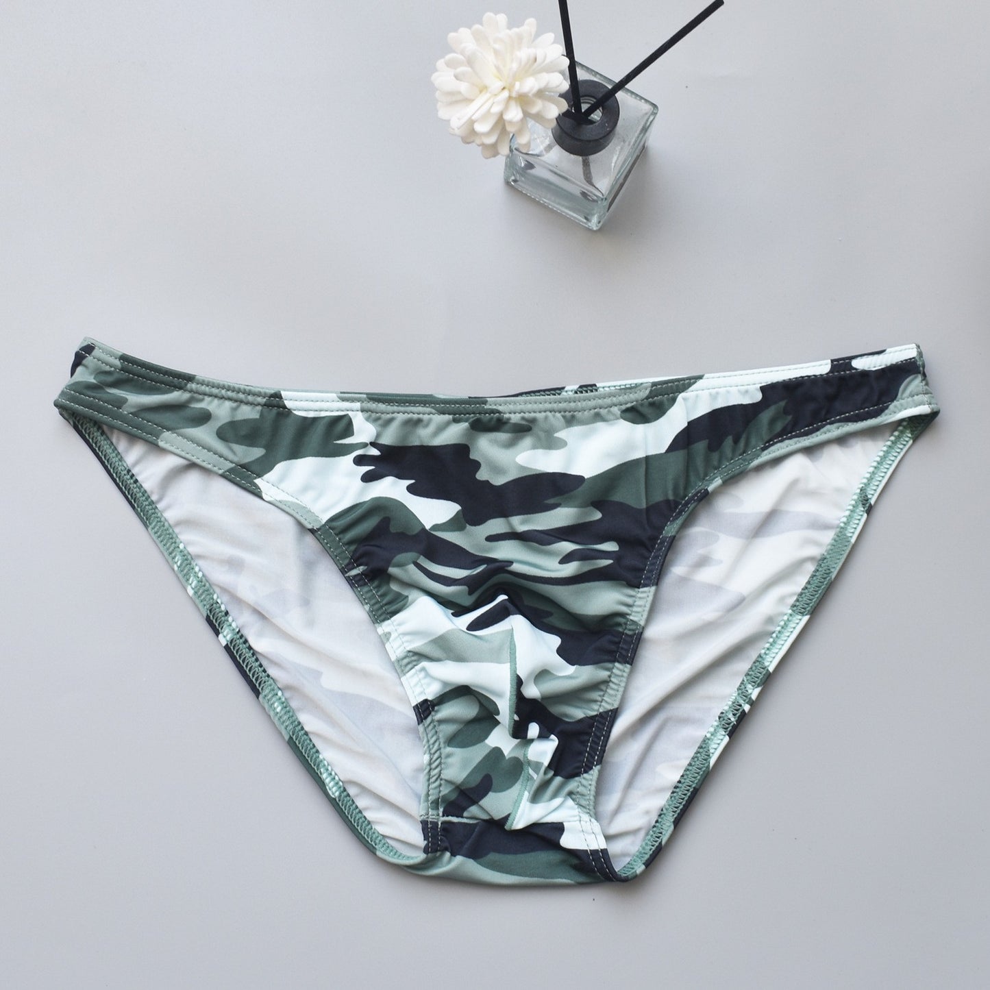 ah46-Men's fashionable low-waist quick-drying briefs