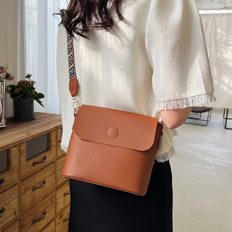 zp307-Korean style retro style large capacity crossbody bag